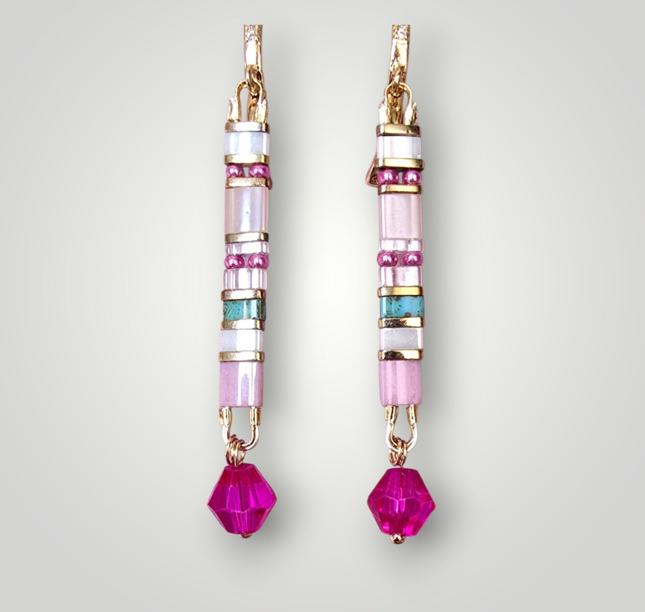 Pendientes de la colección: Gota Fucsia