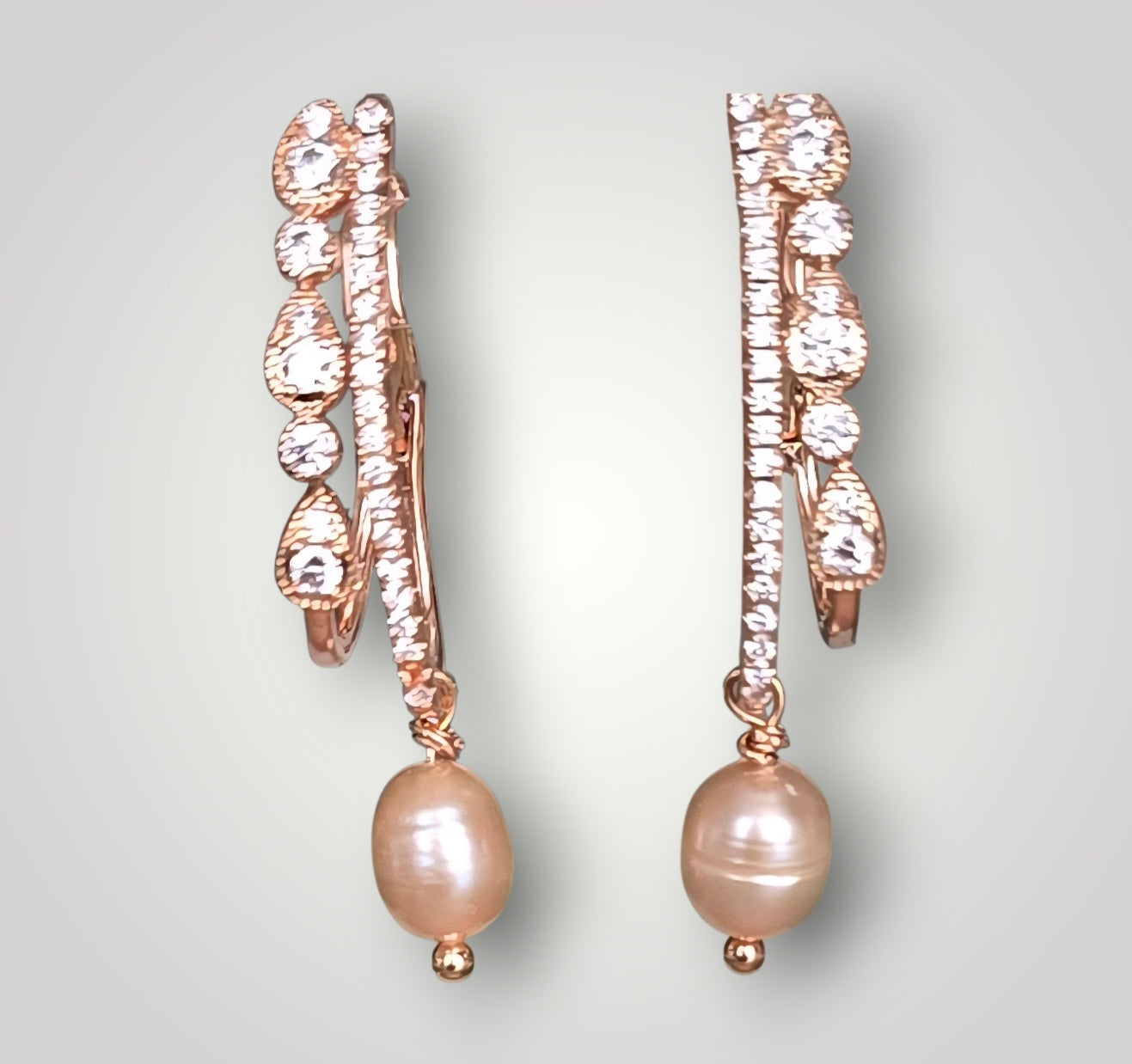 Pendientes de la colección: Perlas, doble aro