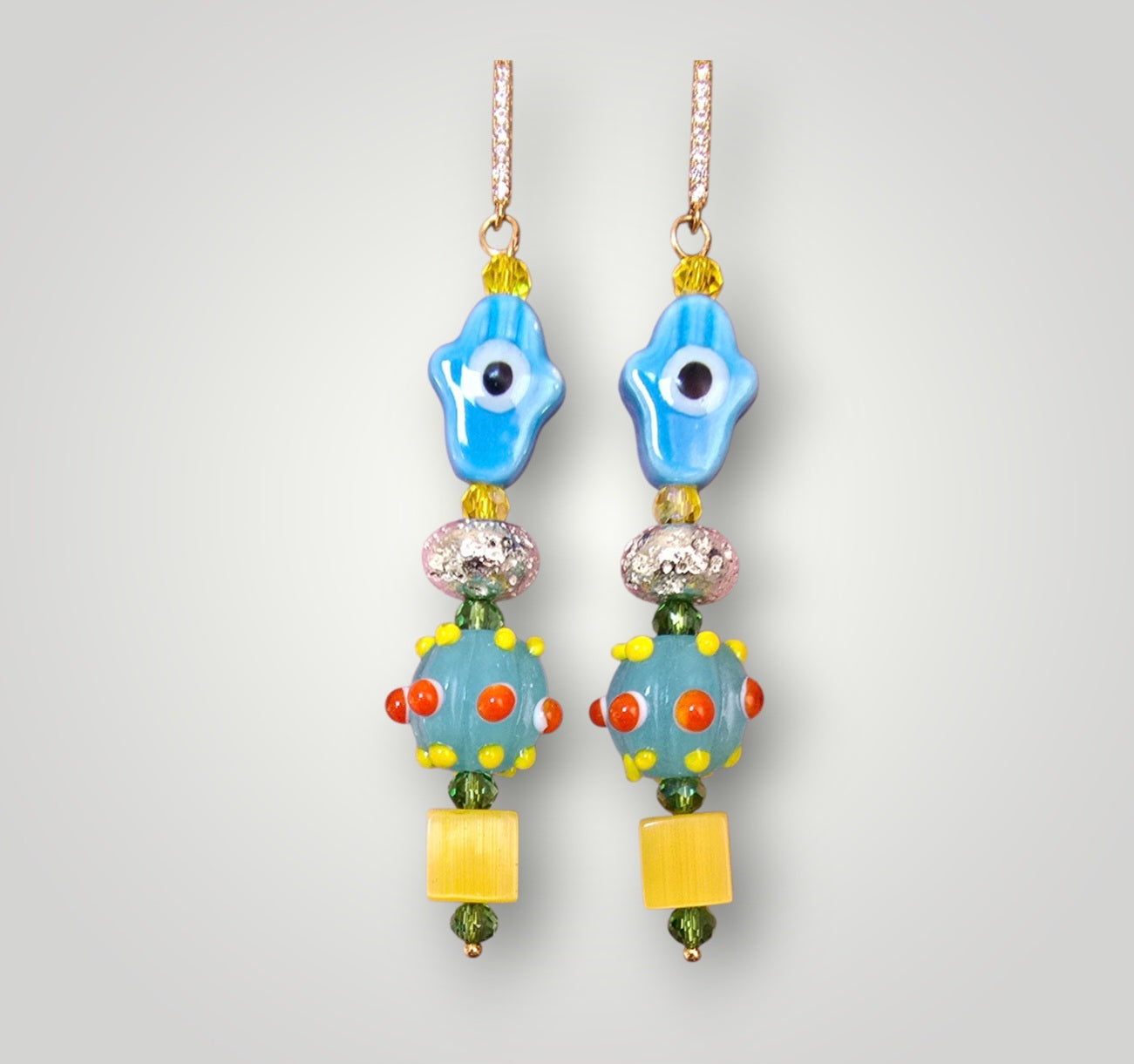 Pendientes de la colección: Mano Turca