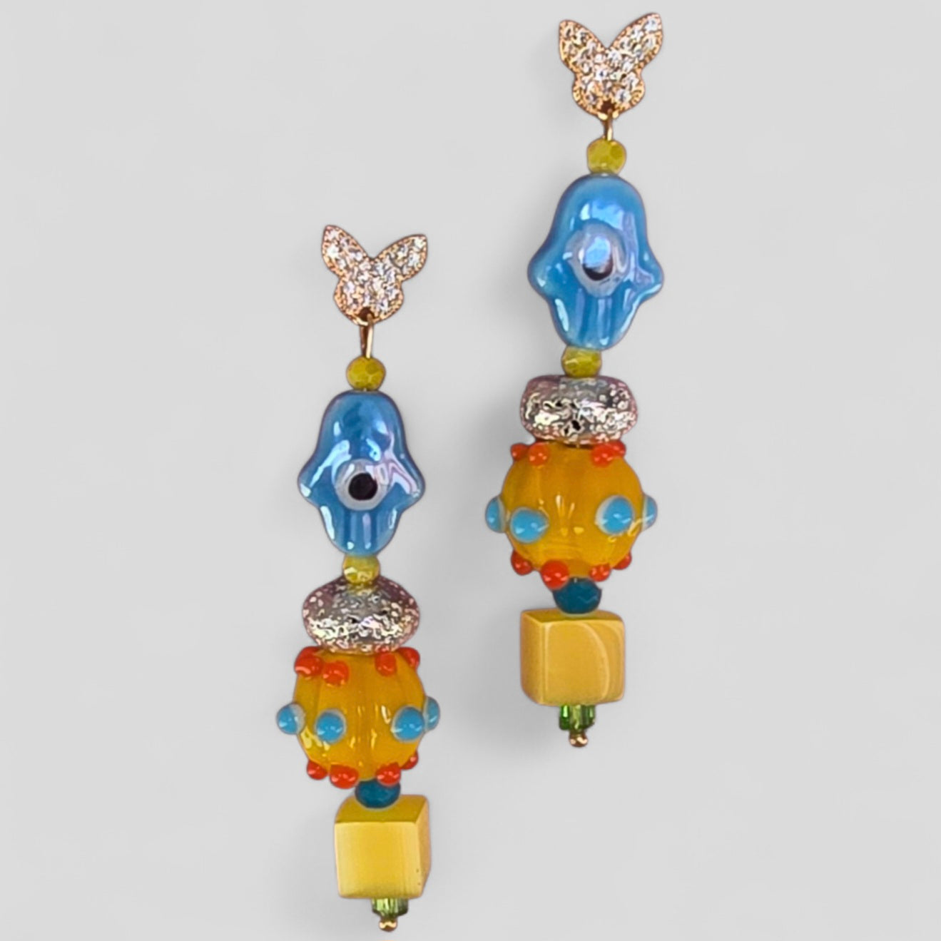 Pendientes de la colección: Mano Turca